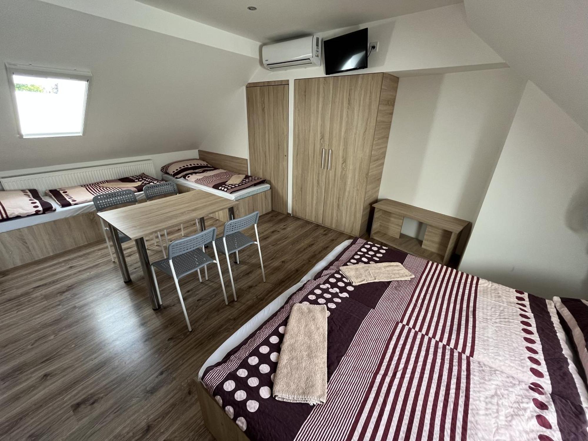 Sunny Apartman Štúrovo Exterior foto
